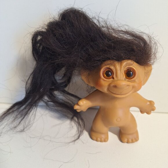 Vintage Troll Uneeda Wishnik Doll Long Black or Dark Brown Hair Amber Eyes 3" - Picture 1 of 9